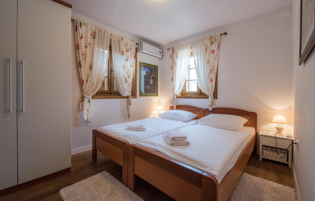 Hotel Srakovcic Heart Of Nature Ribnik エクステリア 写真