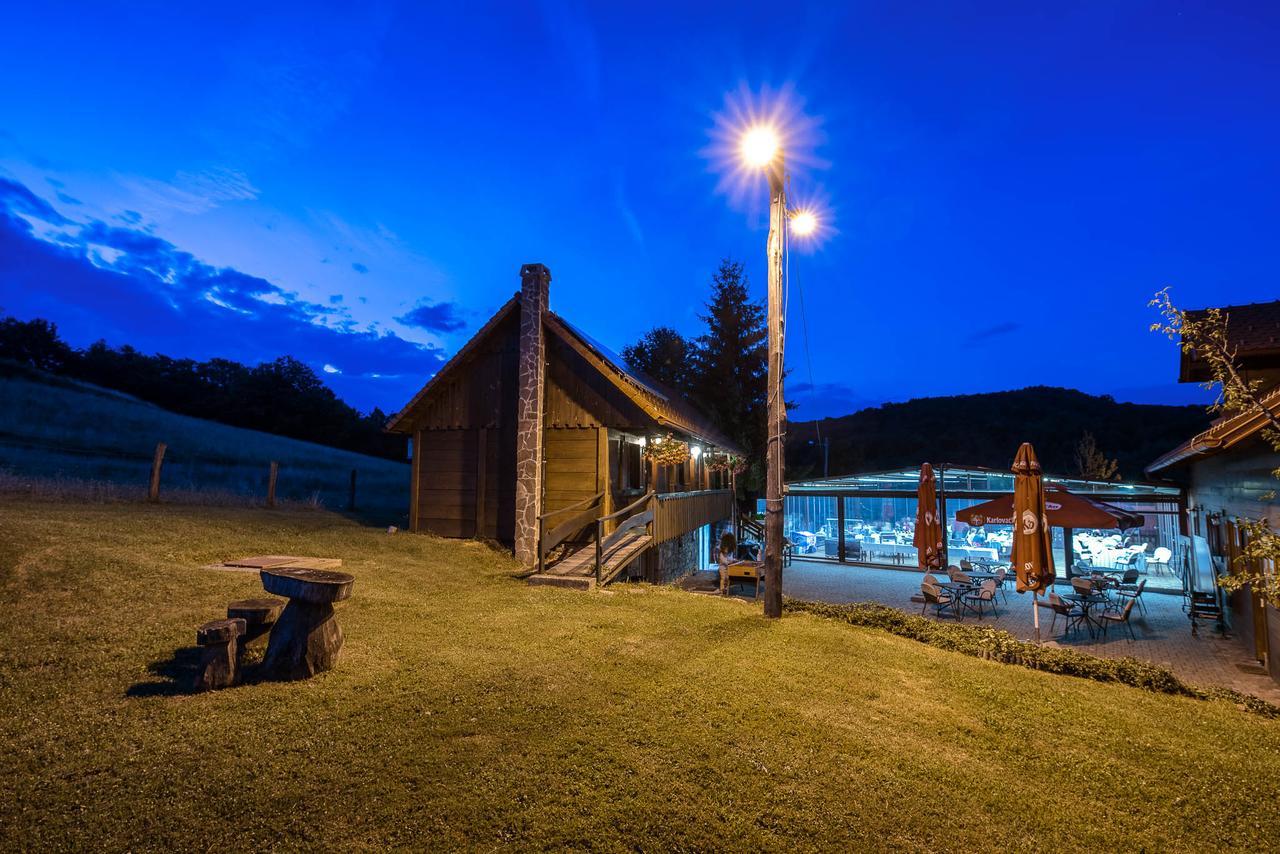 Hotel Srakovcic Heart Of Nature Ribnik エクステリア 写真