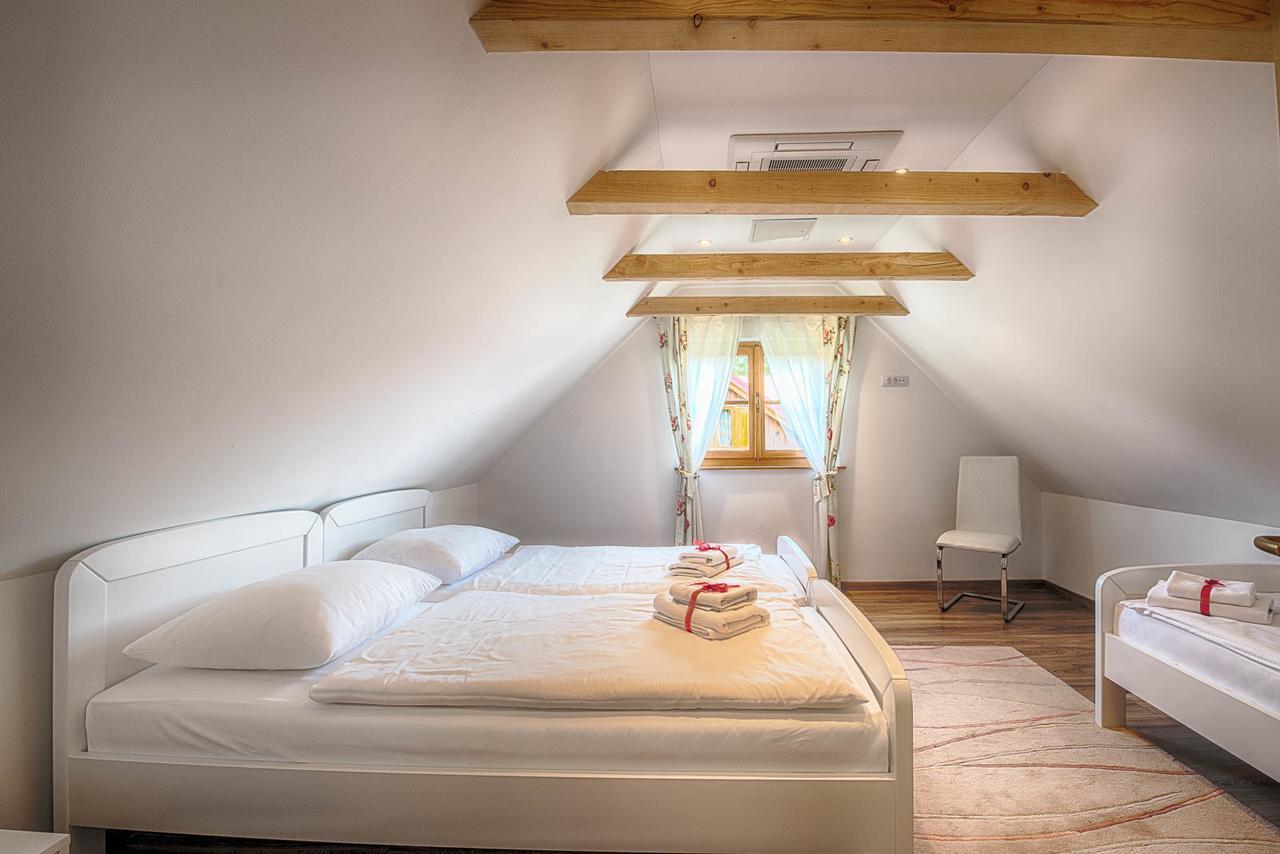 Hotel Srakovcic Heart Of Nature Ribnik エクステリア 写真